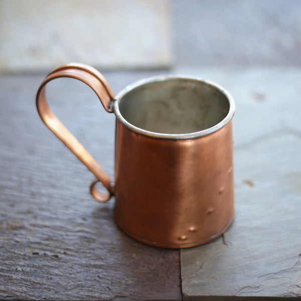 http://www.townsends.us/cdn/shop/products/Copper-Measuring-Cup_MC-370_web_IMG_9831_600x.JPG?v=1569258061