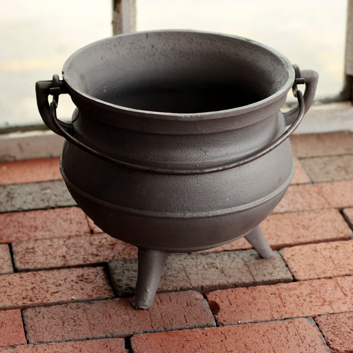 18th/19th Century Cast Iron Cooking Pots
