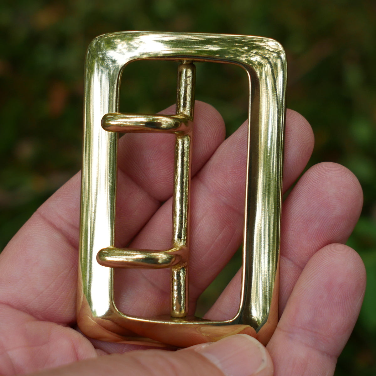 Solid Brass – SOLE MANUFACTURERS OF THE HIGHEST QUALITY SOLID BRASS  BUCKLES,COASTERS , KEYHOLDERS AND LEATHER BELTS IN SOUTH AFRICA.